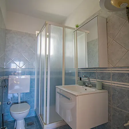 Apartment Petar Maksan *