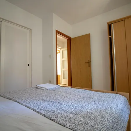 Apartamento Petar Maksan Pakoštane