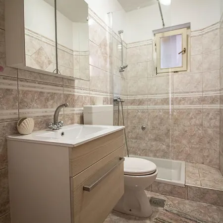 Petar Maksan Apartmán Pakoštane