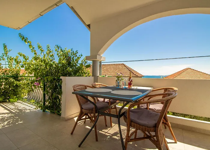 Petar Maksan Apartamento Pakoštane