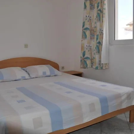 Appartement Petar Maksan *