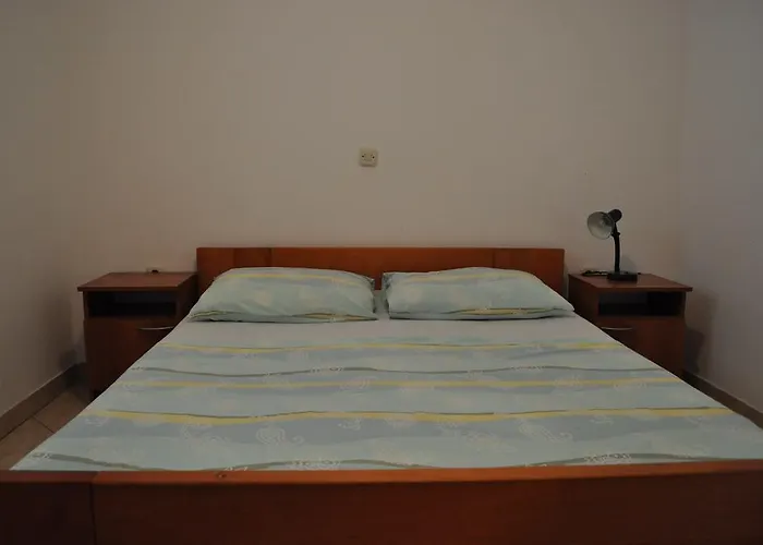 아파트 Petar Maksan *